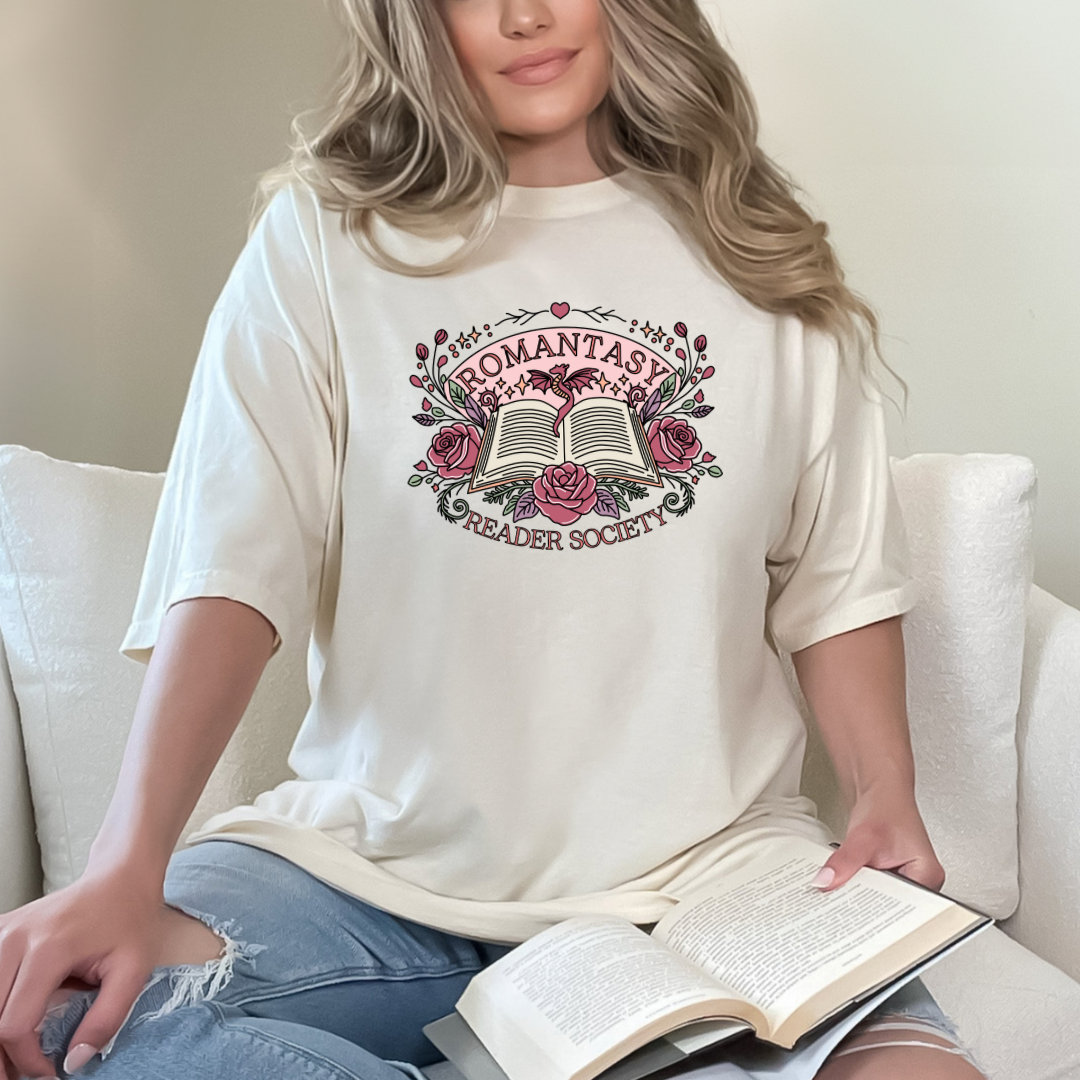 Romantasy Readers Society Tee