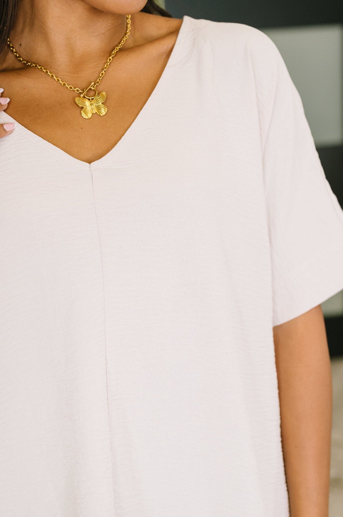 Counter Part Crinkle Woven V-Neck Top in Sand Beige