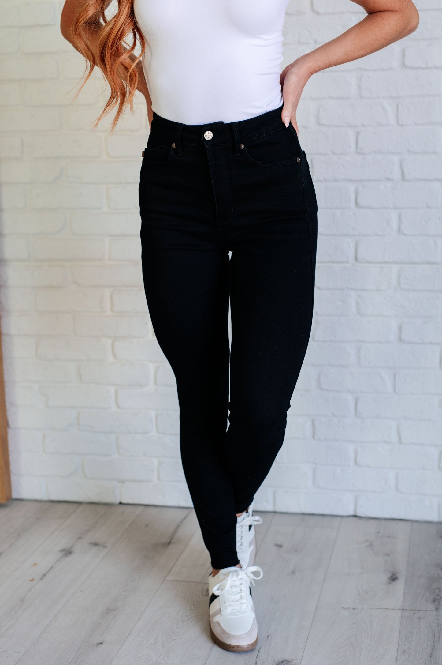 Marie Jeans (Judy Blue Tummy Control Black Jeans)